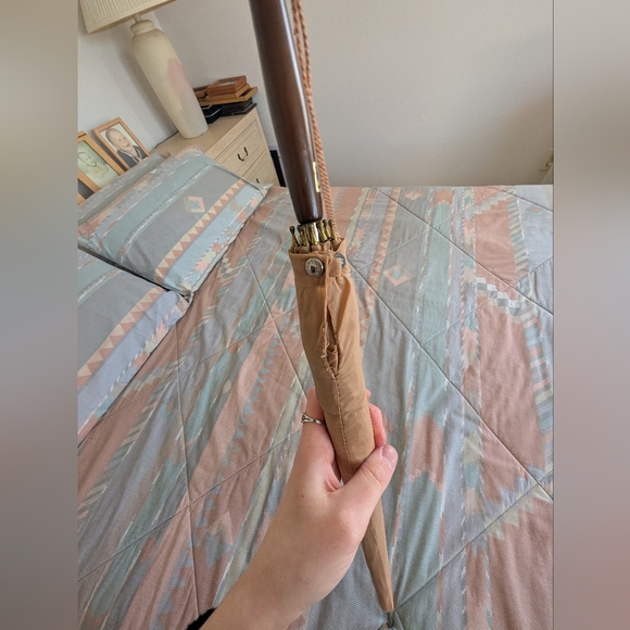 Vintage Italian Parasol - Picture 4 of 10